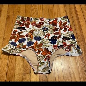 Kortni Jeane Floral bottoms
